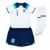 Otroški Nogometni dresi Anglija John Stones #5 Domači SP 2022 Kratek Rokav (+ Kratke hlače)